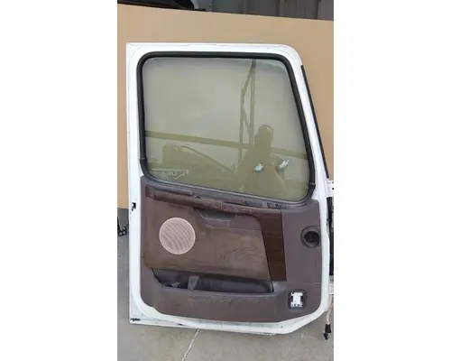VOLVO VNL 1999-2025 DOOR ASSEMBLY, FRONT