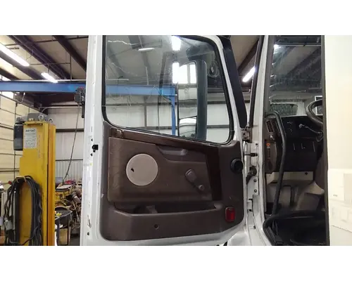 VOLVO VNL 1999-2025 DOOR ASSEMBLY, FRONT