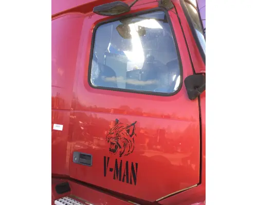 VOLVO VNL 1999-2025 DOOR ASSEMBLY, FRONT