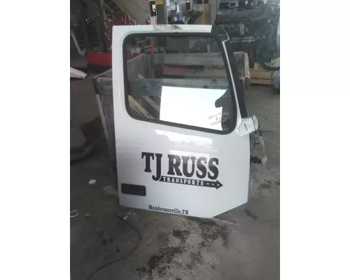 VOLVO VNL 1999-2025 DOOR ASSEMBLY, FRONT
