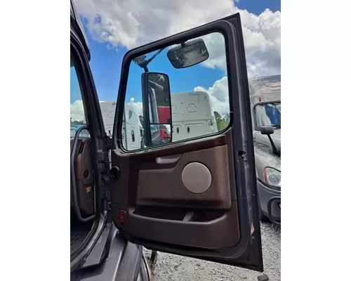 VOLVO VNL 1999-2025 DOOR ASSEMBLY, FRONT