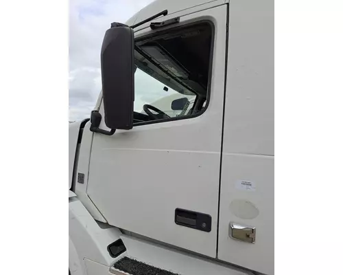 VOLVO VNL 1999-2025 DOOR ASSEMBLY, FRONT
