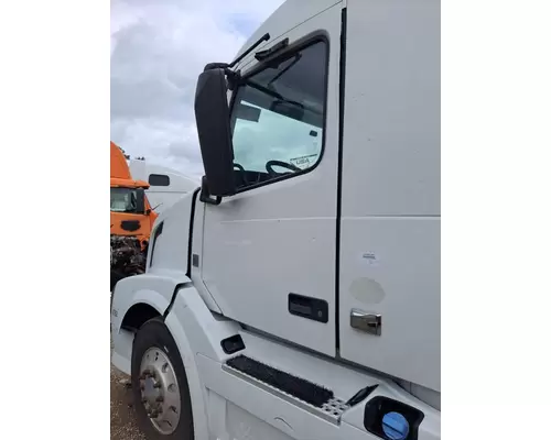 VOLVO VNL 1999-2025 DOOR ASSEMBLY, FRONT