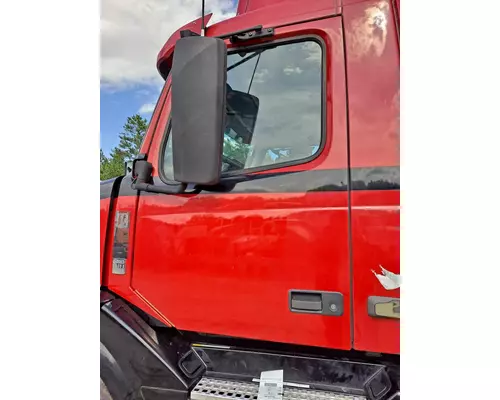 VOLVO VNL 1999-2025 DOOR ASSEMBLY, FRONT
