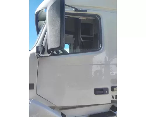 VOLVO VNL 1999-2025 DOOR ASSEMBLY, FRONT