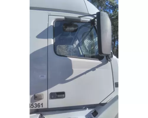 VOLVO VNL 1999-2025 DOOR ASSEMBLY, FRONT