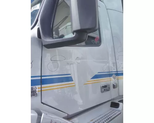 VOLVO VNL 1999-2025 DOOR ASSEMBLY, FRONT