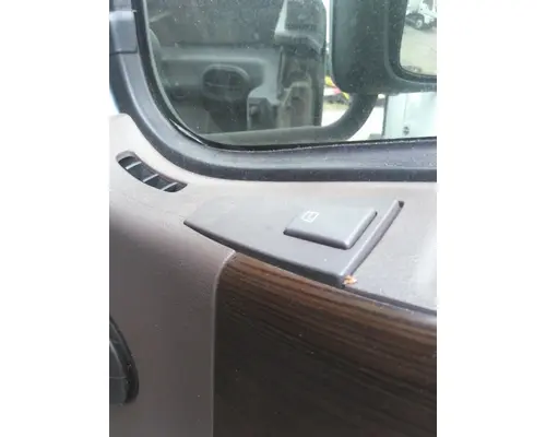 VOLVO VNL 1999-2025 DOOR ASSEMBLY, FRONT