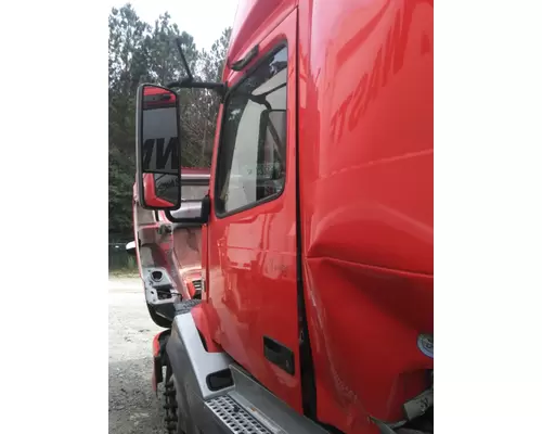 VOLVO VNL 1999-2025 DOOR ASSEMBLY, FRONT
