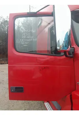 VOLVO VNL 1999-2025 DOOR ASSEMBLY, FRONT