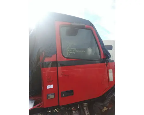 VOLVO VNL 1999-2025 DOOR ASSEMBLY, FRONT