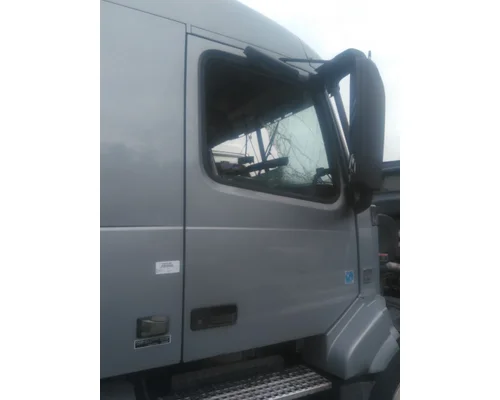 VOLVO VNL 1999-2025 DOOR ASSEMBLY, FRONT