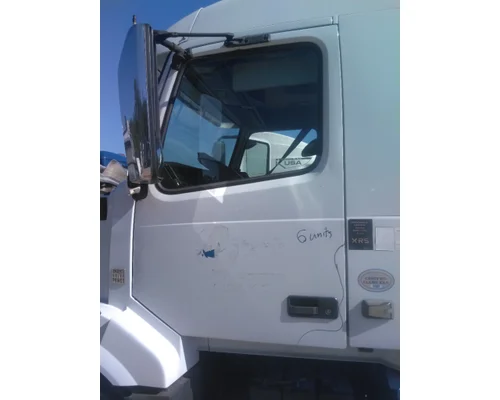 VOLVO VNL 1999-2025 DOOR ASSEMBLY, FRONT