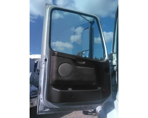 VOLVO VNL 1999-2025 DOOR ASSEMBLY, FRONT