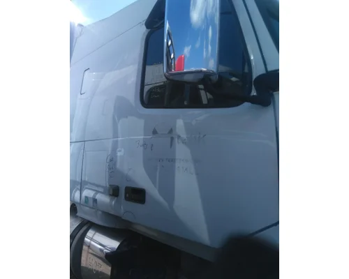 VOLVO VNL 1999-2025 DOOR ASSEMBLY, FRONT
