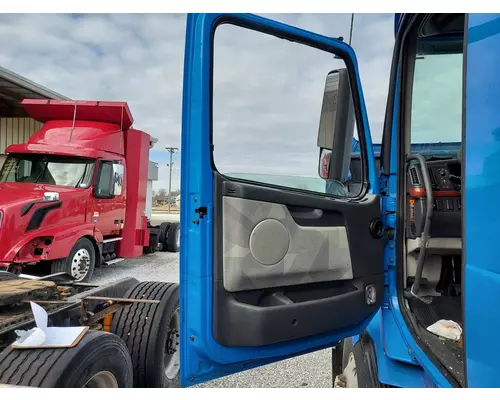 VOLVO VNL 1999-2025 DOOR ASSEMBLY, FRONT
