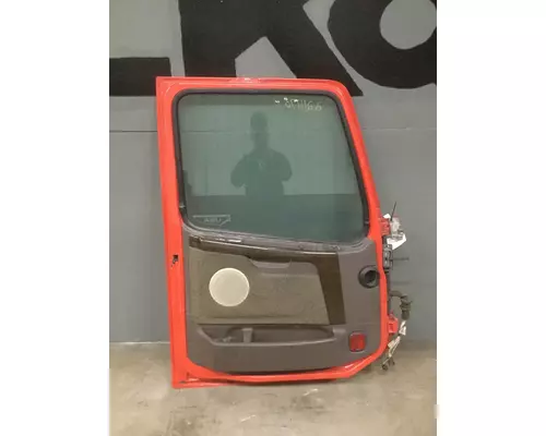 VOLVO VNL 1999-2025 DOOR ASSEMBLY, FRONT