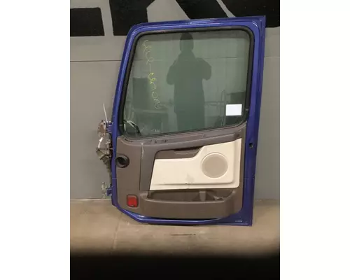 VOLVO VNL 1999-2025 DOOR ASSEMBLY, FRONT