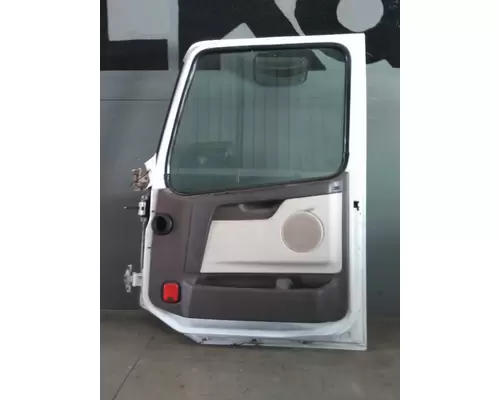 VOLVO VNL 1999-2025 DOOR ASSEMBLY, FRONT