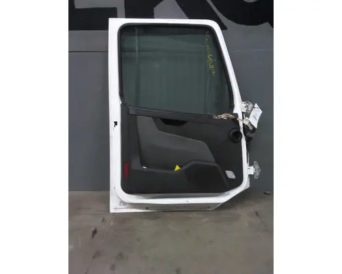 VOLVO VNL 1999-2025 DOOR ASSEMBLY, FRONT