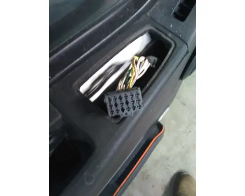 VOLVO VNL 1999-2025 DOOR ASSEMBLY, FRONT