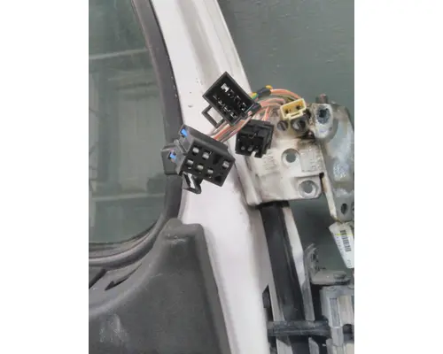 VOLVO VNL 1999-2025 DOOR ASSEMBLY, FRONT