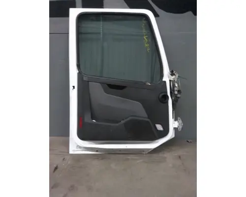 VOLVO VNL 1999-2025 DOOR ASSEMBLY, FRONT