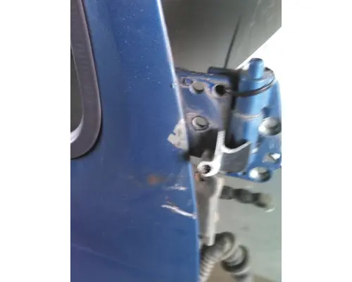 VOLVO VNL 1999-2025 DOOR ASSEMBLY, FRONT