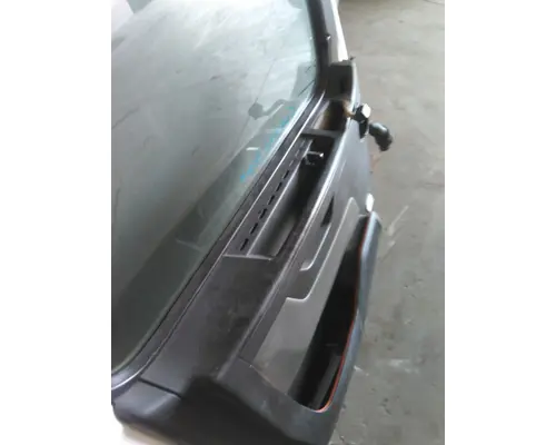 VOLVO VNL 1999-2025 DOOR ASSEMBLY, FRONT