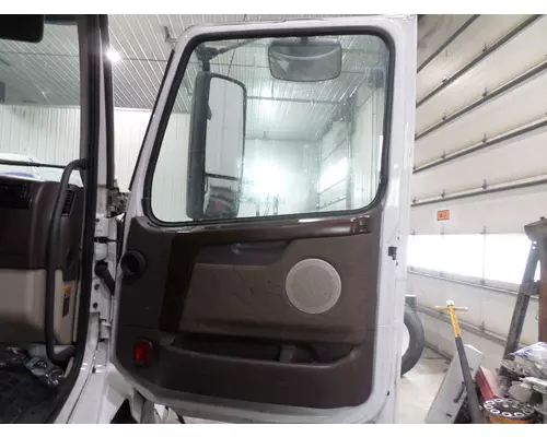 VOLVO VNL 1999-2025 DOOR ASSEMBLY, FRONT