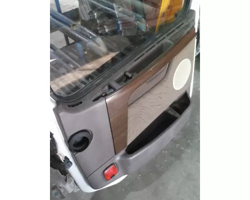 VOLVO VNL 1999-2025 DOOR ASSEMBLY, FRONT