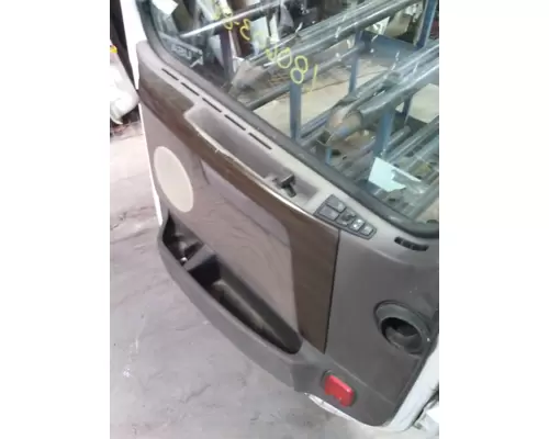VOLVO VNL 1999-2025 DOOR ASSEMBLY, FRONT