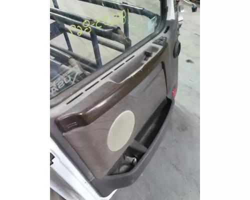 VOLVO VNL 1999-2025 DOOR ASSEMBLY, FRONT