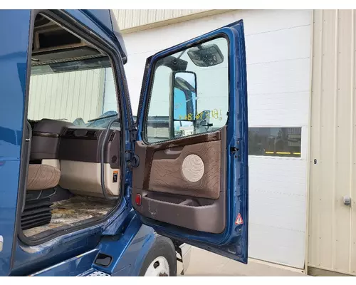 VOLVO VNL 1999-2025 DOOR ASSEMBLY, FRONT