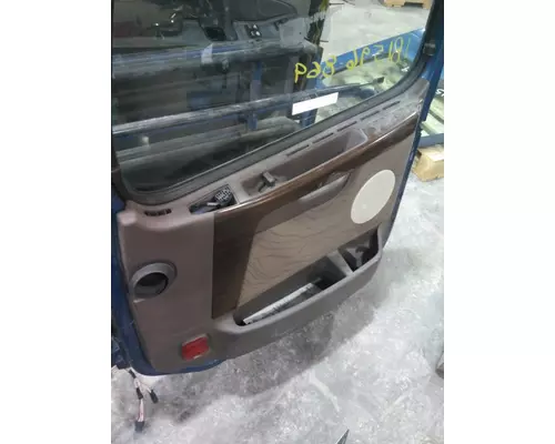 VOLVO VNL 1999-2025 DOOR ASSEMBLY, FRONT