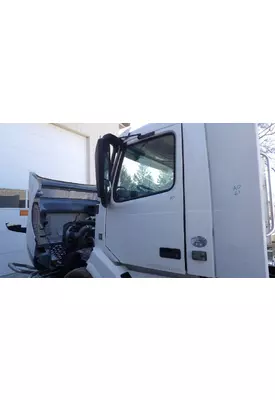 VOLVO VNL 1999-2025 DOOR ASSEMBLY, FRONT