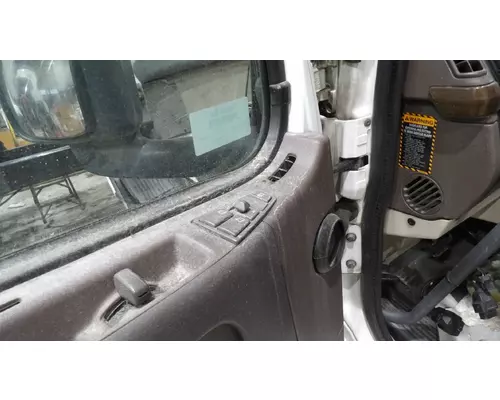 VOLVO VNL 1999-2025 DOOR ASSEMBLY, FRONT