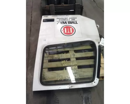 VOLVO VNL 1999-2025 DOOR ASSEMBLY, FRONT