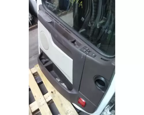 VOLVO VNL 1999-2025 DOOR ASSEMBLY, FRONT