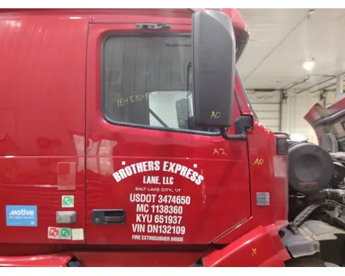 VOLVO VNL 1999-2025 DOOR ASSEMBLY, FRONT