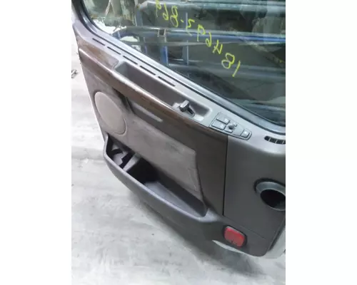 VOLVO VNL 1999-2025 DOOR ASSEMBLY, FRONT