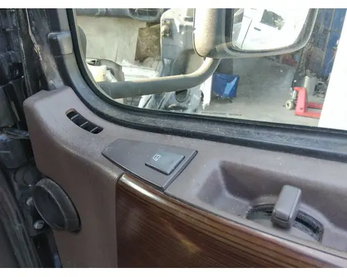 VOLVO VNL 1999-2025 DOOR ASSEMBLY, FRONT