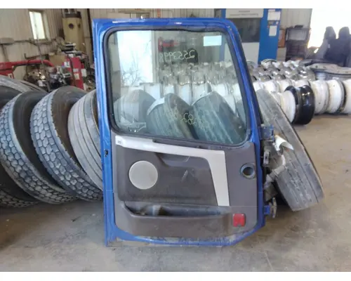 VOLVO VNL 1999-2025 DOOR ASSEMBLY, FRONT
