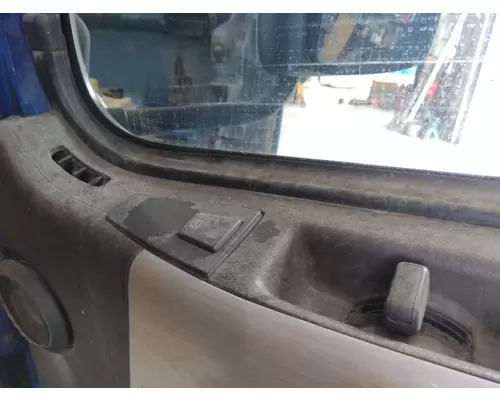 VOLVO VNL 1999-2025 DOOR ASSEMBLY, FRONT