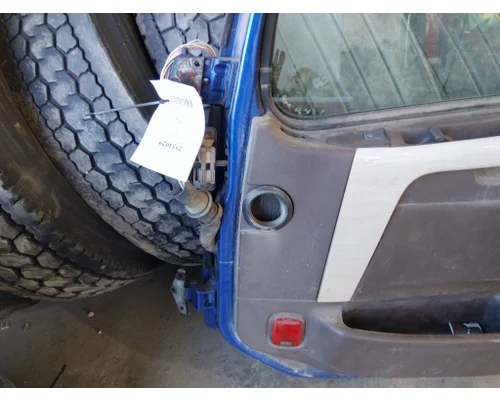 VOLVO VNL 1999-2025 DOOR ASSEMBLY, FRONT
