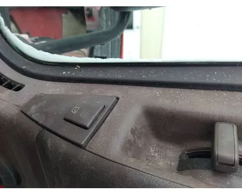 VOLVO VNL 1999-2025 DOOR ASSEMBLY, FRONT