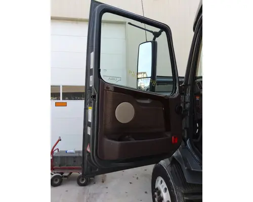 VOLVO VNL 1999-2025 DOOR ASSEMBLY, FRONT