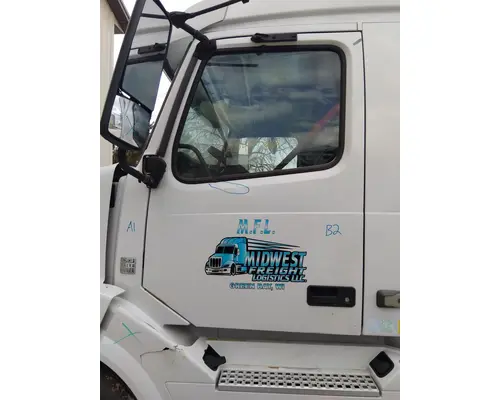 VOLVO VNL 1999-2025 DOOR ASSEMBLY, FRONT