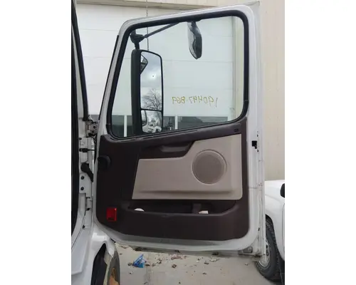 VOLVO VNL 1999-2025 DOOR ASSEMBLY, FRONT