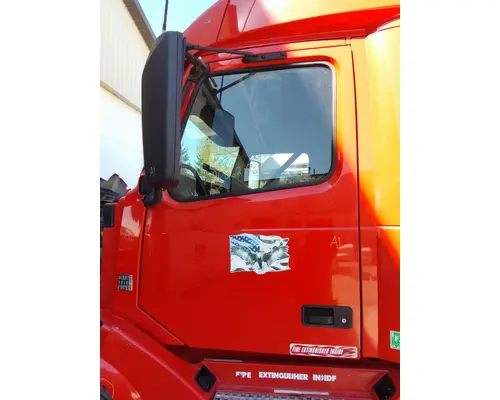 VOLVO VNL 1999-2025 DOOR ASSEMBLY, FRONT